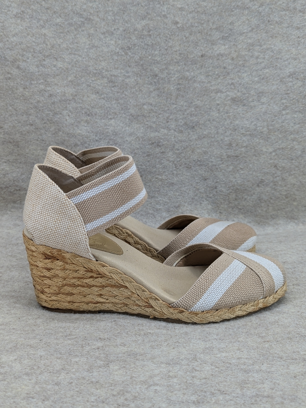 Chaps Espadrilles Wedges Canvas Ankle Strap Boho Preppy Sz 9 Beige Classic - Picture 13 of 13